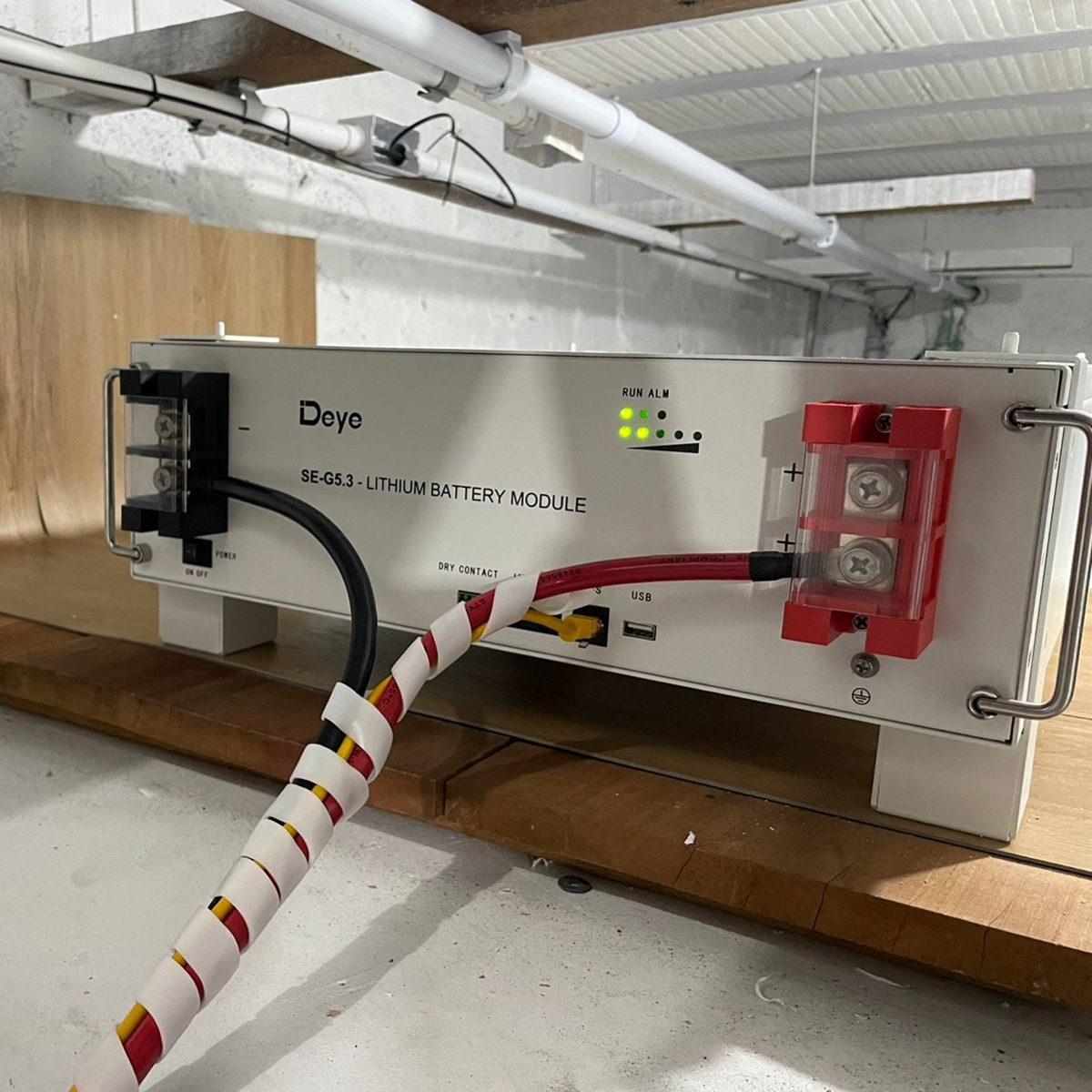 Bateria de lítio Deye instalada pela TeraSolar em projeto em Campo Alegre