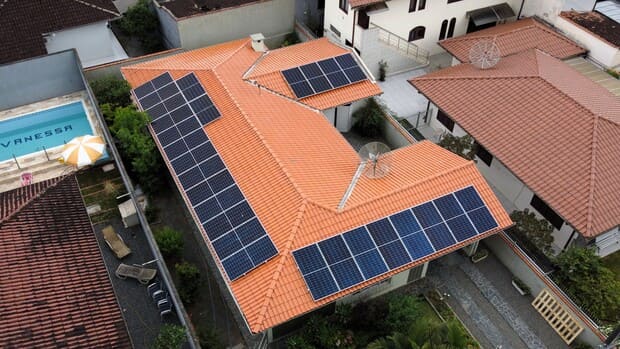Sistema de energia solar do cliente Eduardo em São Marcos, Joinville