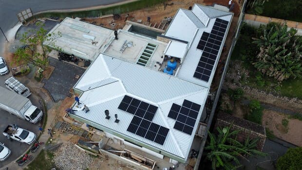 Sistema de energia solar do cliente Paulo em América, Joinville