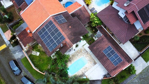 Sistema de energia solar do cliente Giovanni em São Marcos, Joinville