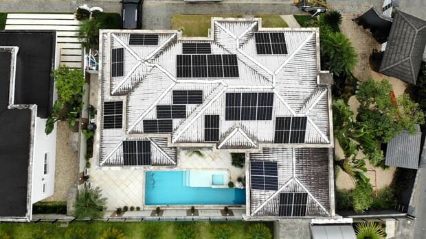 Sistema de energia solar do cliente Giovano em Glória, Joinville